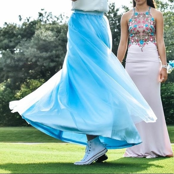 Blue & White Two-Piece (Prom/Bridesmaid) Dress - Picture 5 of 5